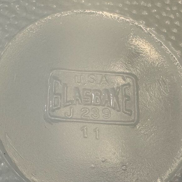 Glasbake Opal Divided Baking & Serving Dish - Picture 2 of 4